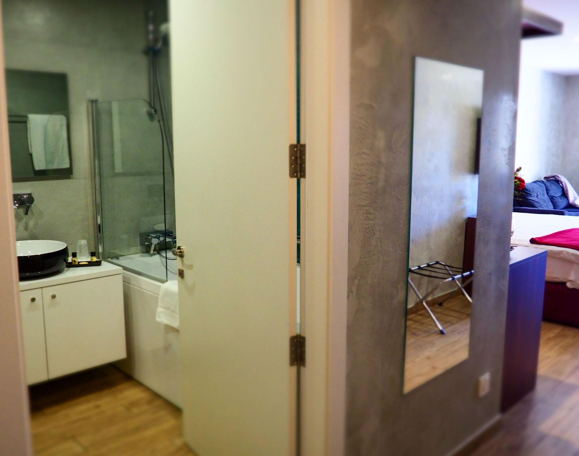 Adelphi Boutique Hotel 라바트 외부 사진