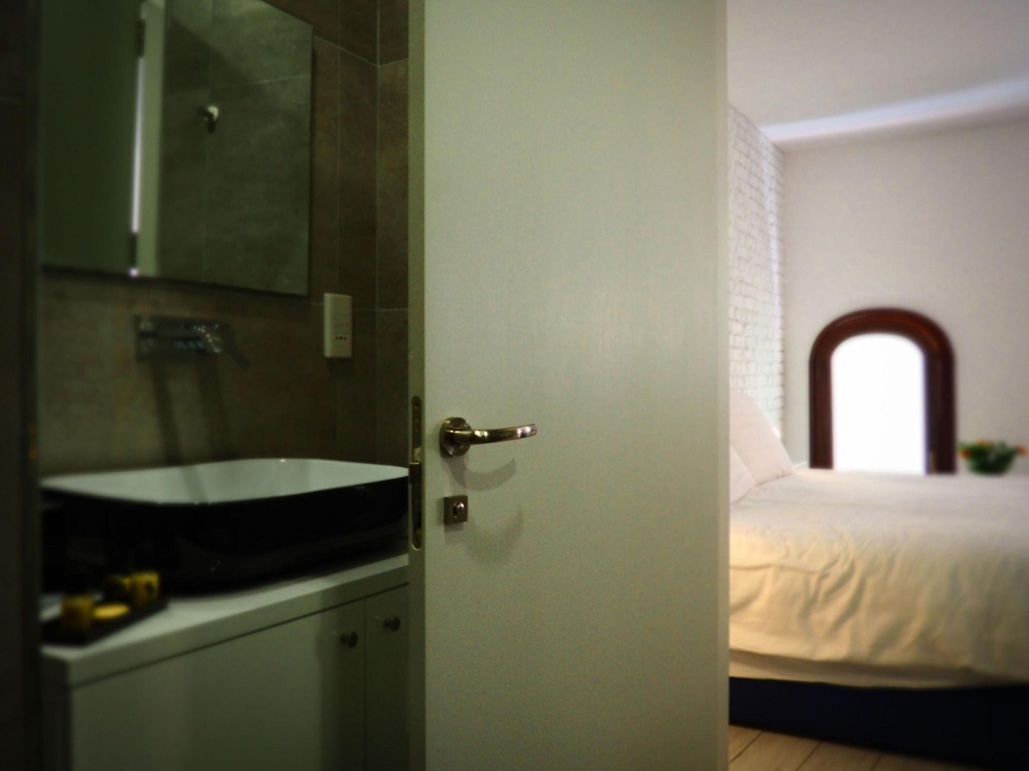 Adelphi Boutique Hotel 라바트 외부 사진